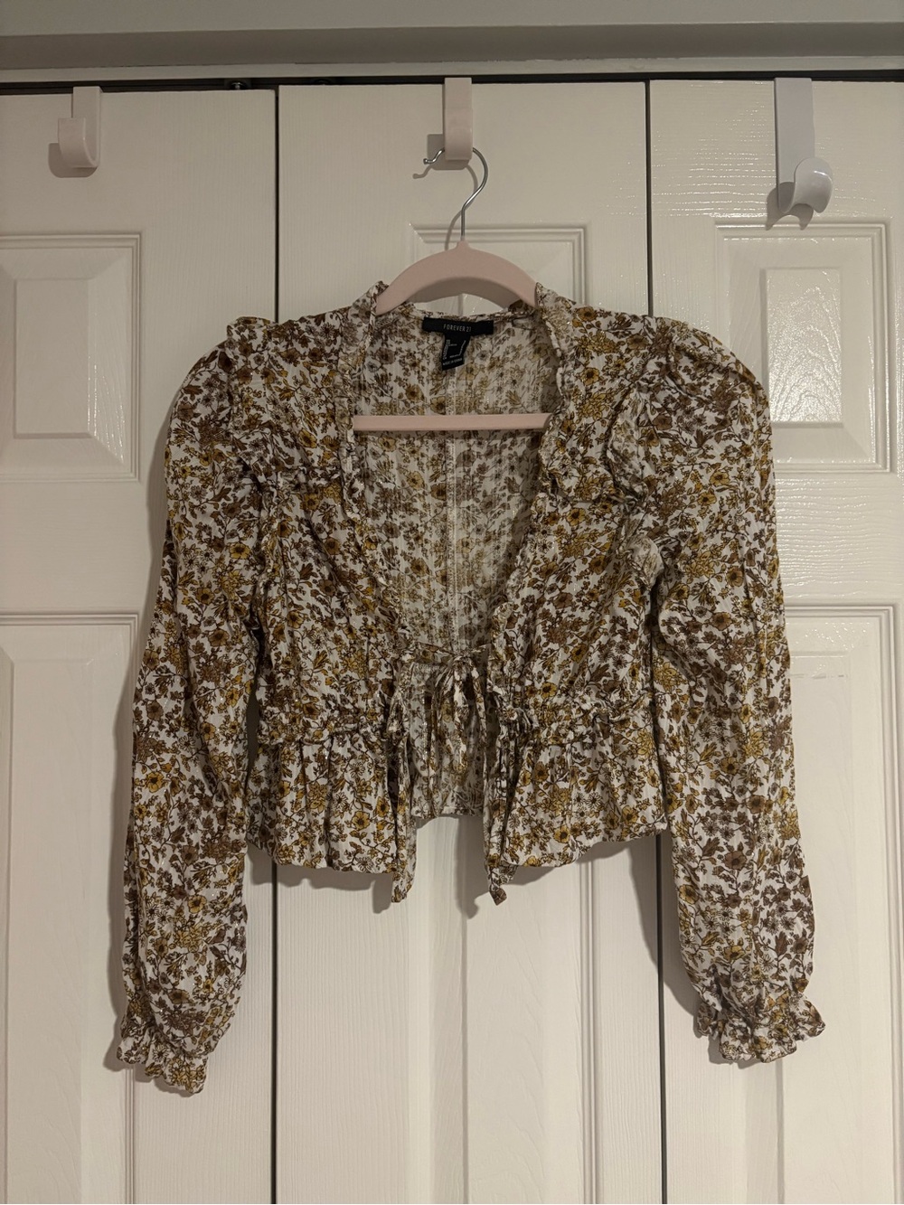 Urban Renewal Floral Tie-Front Crop Top - White & Brown